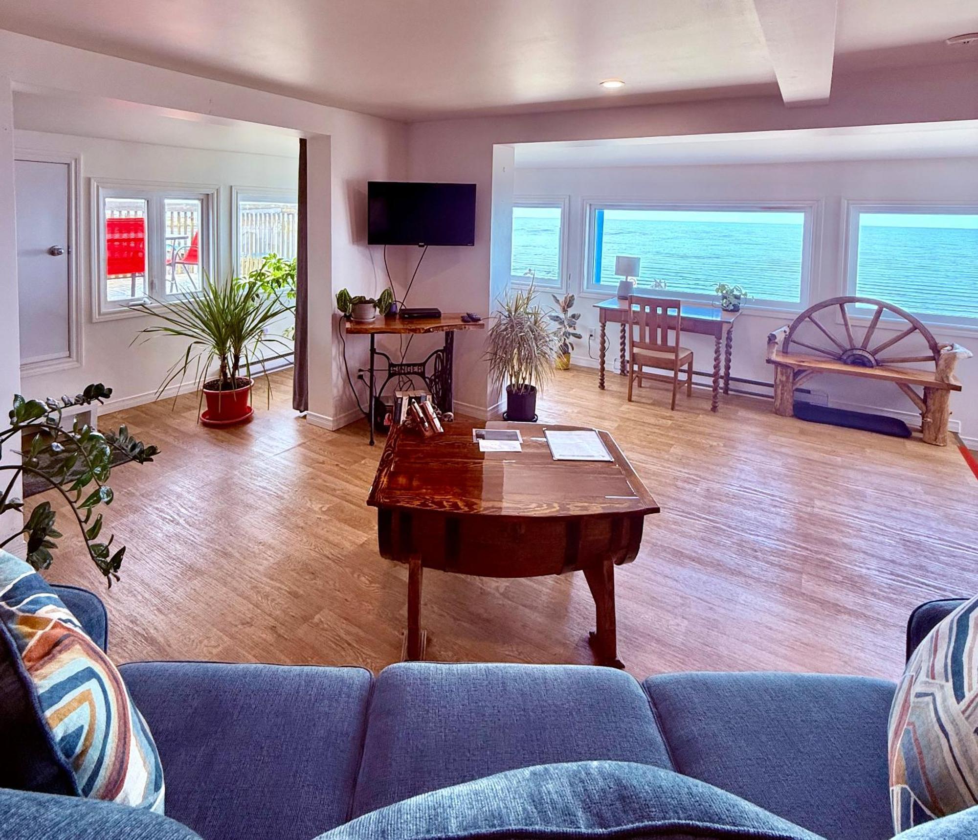 L'Appat Buvette Et Couchette De Sainte-Luce - Appartements De Vacances Modernes, Calmes Et Ressourcant Sur Le Fleuve Exterior foto